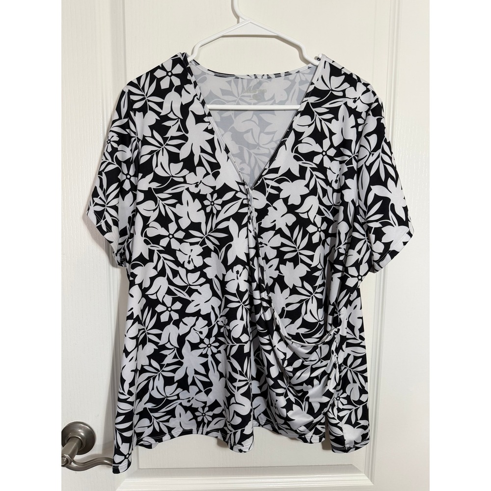 Lands End Womens 1X Black White Floral Hibiscus Faux Wrap V-Neck Top 521500